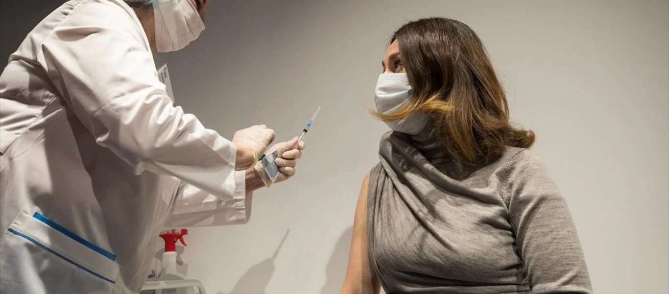 Ρωσία: Κυριαρχεί πλέον η μετάλλαξη Όμικρον στην χώρα